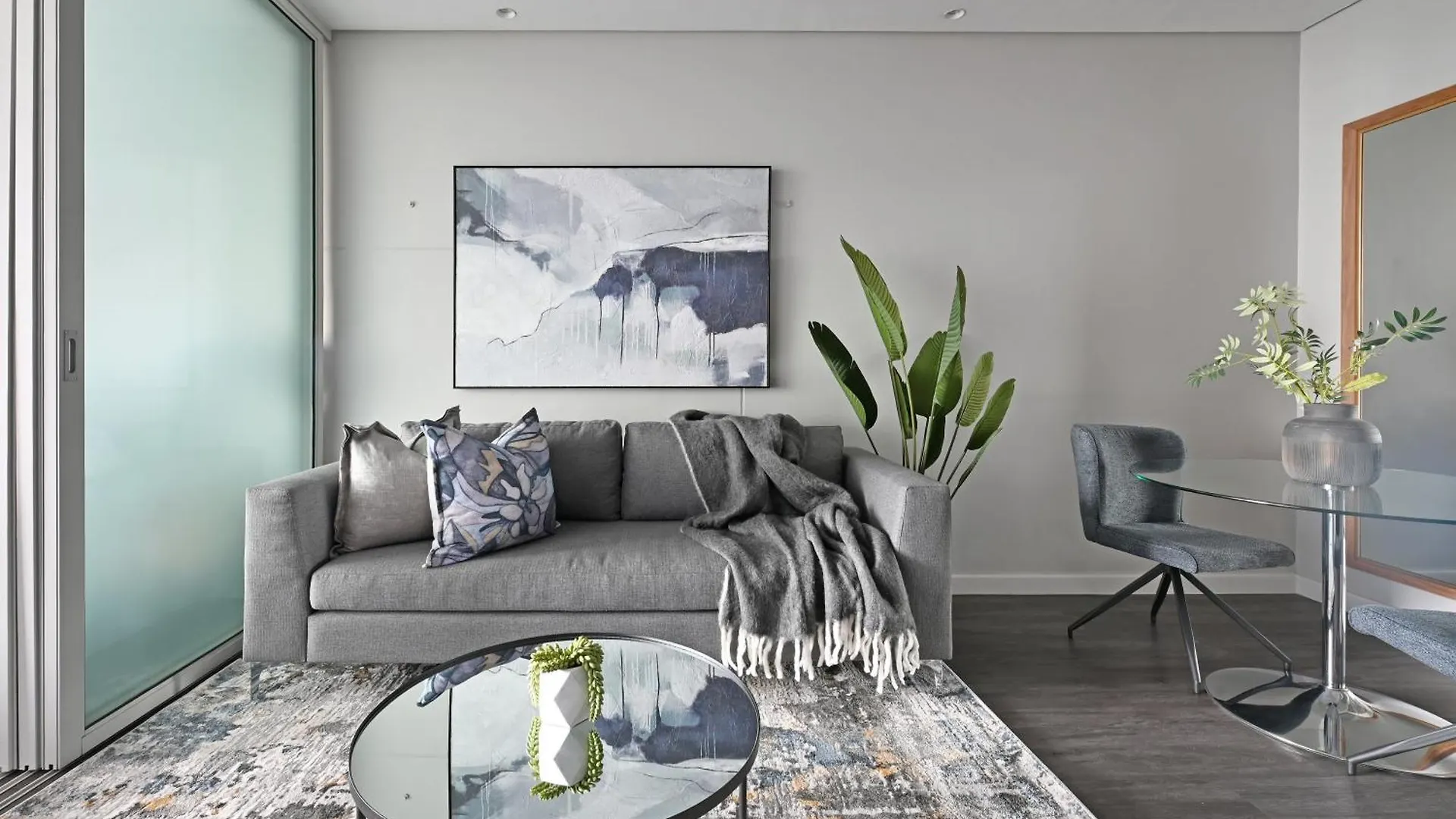 Yaya - Modern Apartment With City, Ocean & Mountain Views! Cape Town 0*,  South Africa